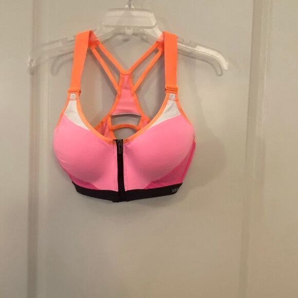 Victoria’s Secret sports bra size 34D - Picture 2 of 7